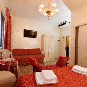Konukevi Casa Martini