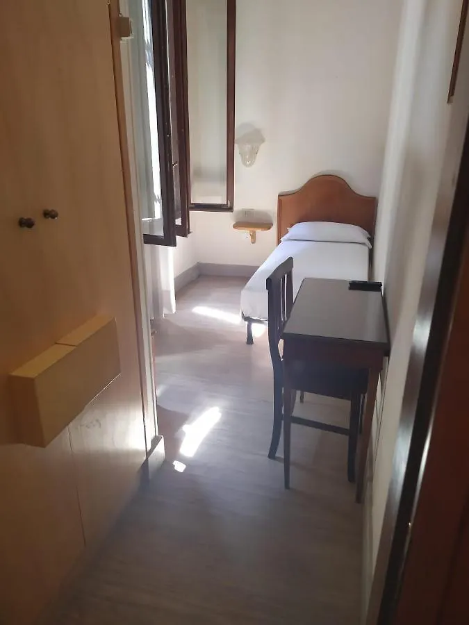 **  Hotel Alla Fava Venecia Italia