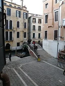Hotel Alla Fava Venecia 2*,
